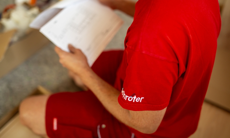 Küchenberatung mit Unterlagen und Planungsunterlagen