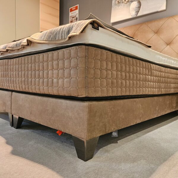 Boxspringbett und Nachttische Serta Magnifique Express – Bild 3