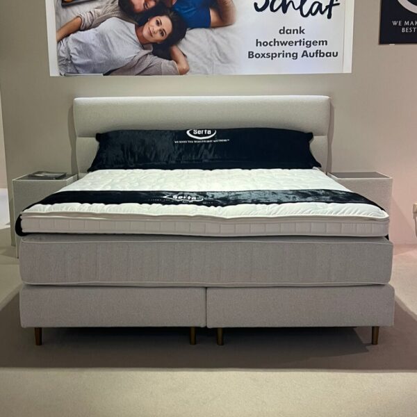 Boxspringbett und Nachtkommode Serta Ligne Express