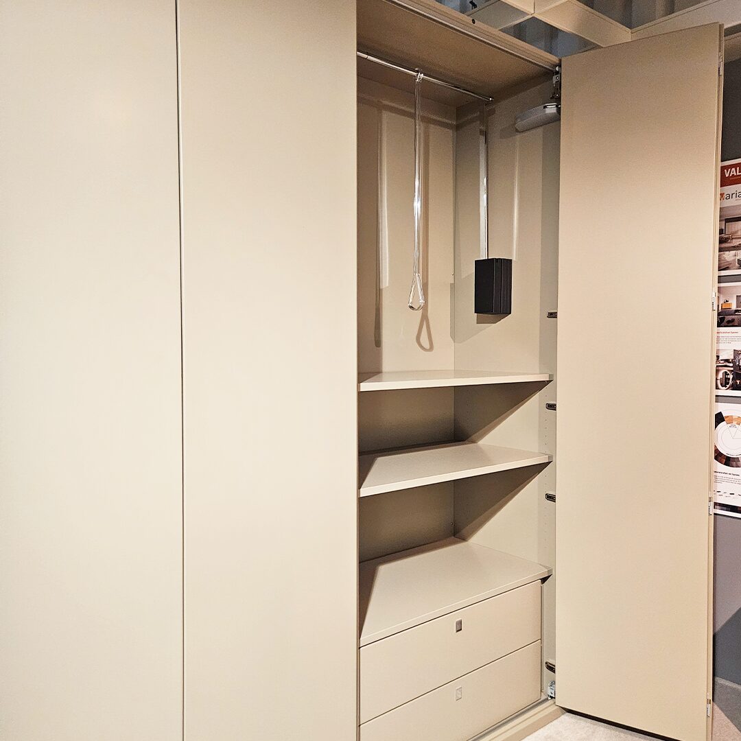 Rietberger Kleiderschrank Valea S – Bild 2