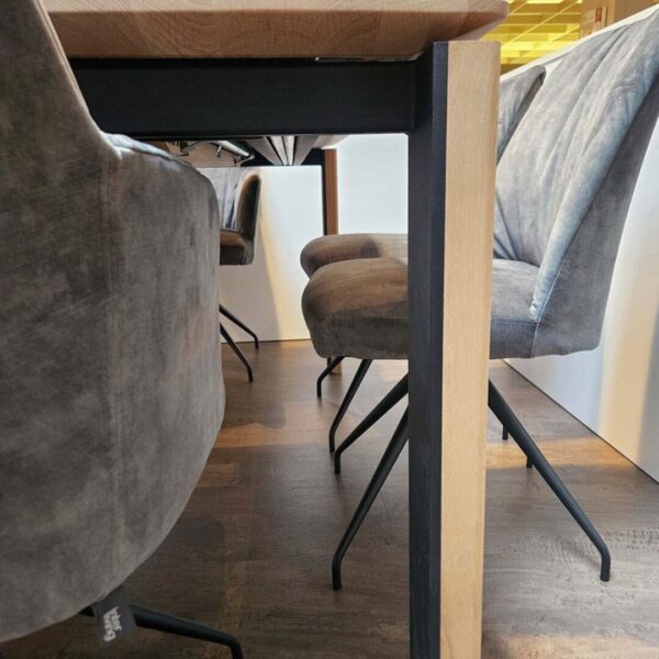 Tisch/Stuhlgruppe – Bild 3