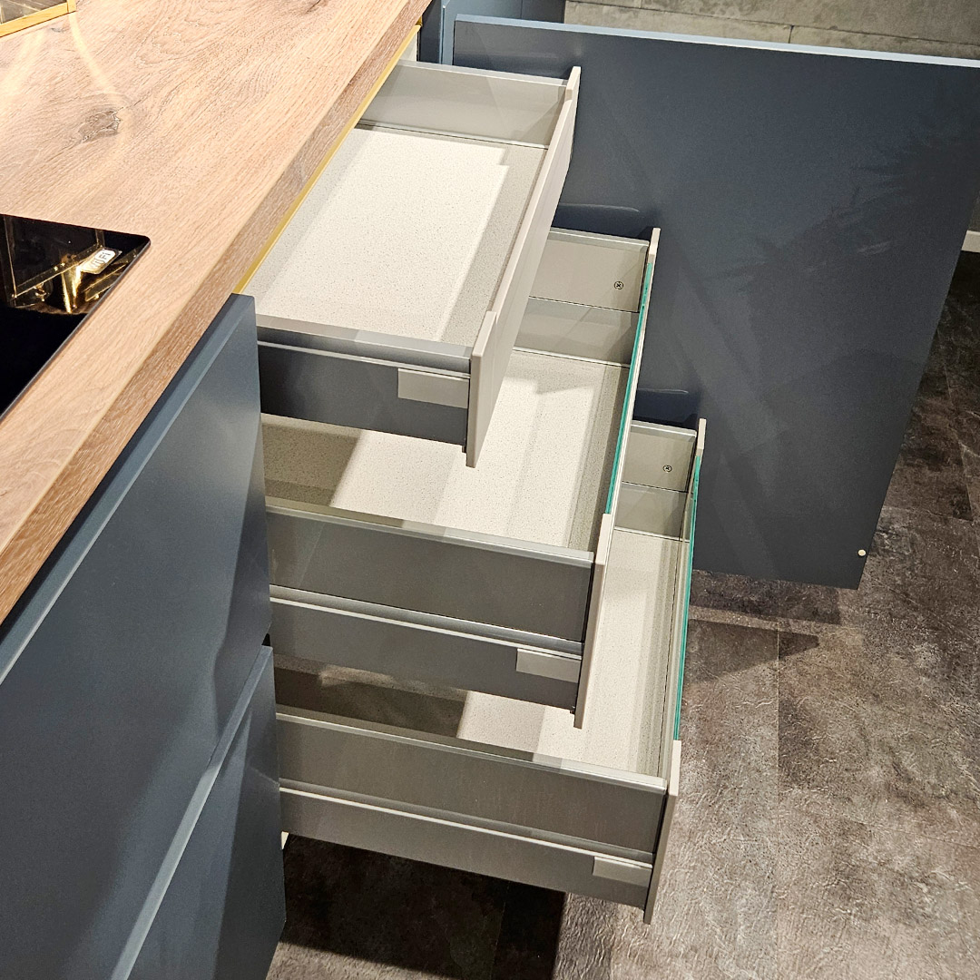 Nobilia Einbauküche Easytouch Fjordblau – Bild 16